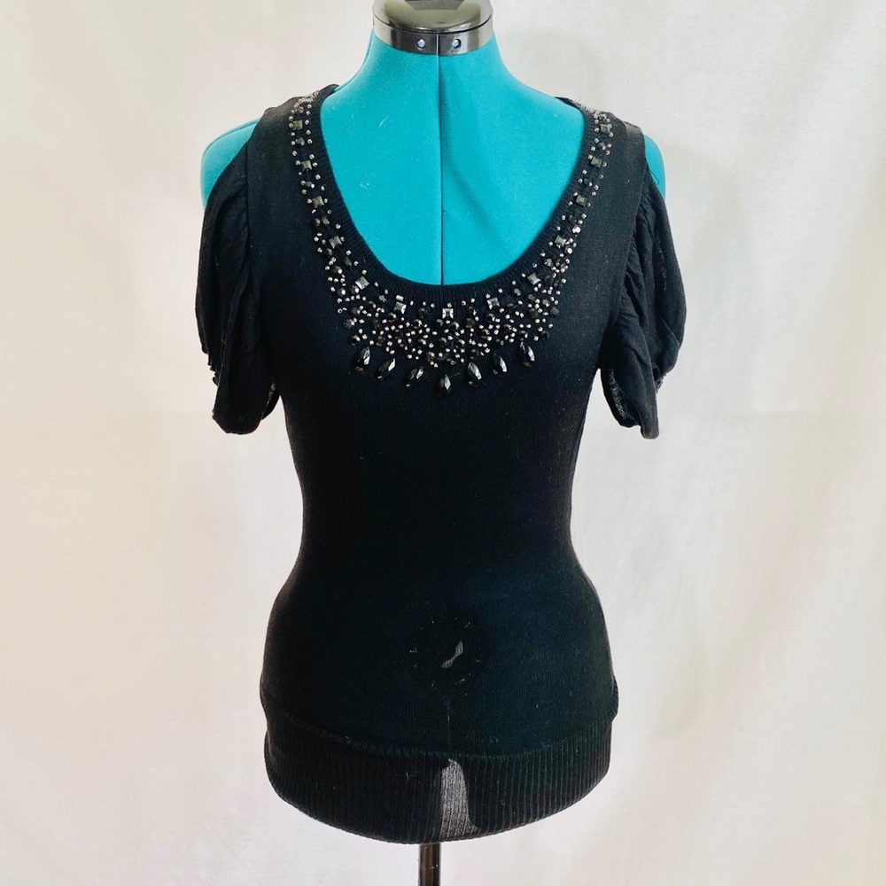 Bisou Bisou knit top cold shoulder black beaded S